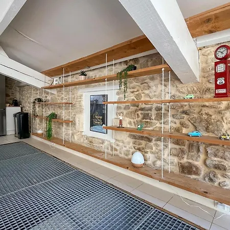 Tres Belle Maison De Village Vakantiehuis *
